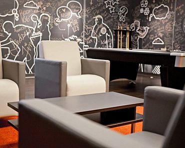 Hugo Chairs